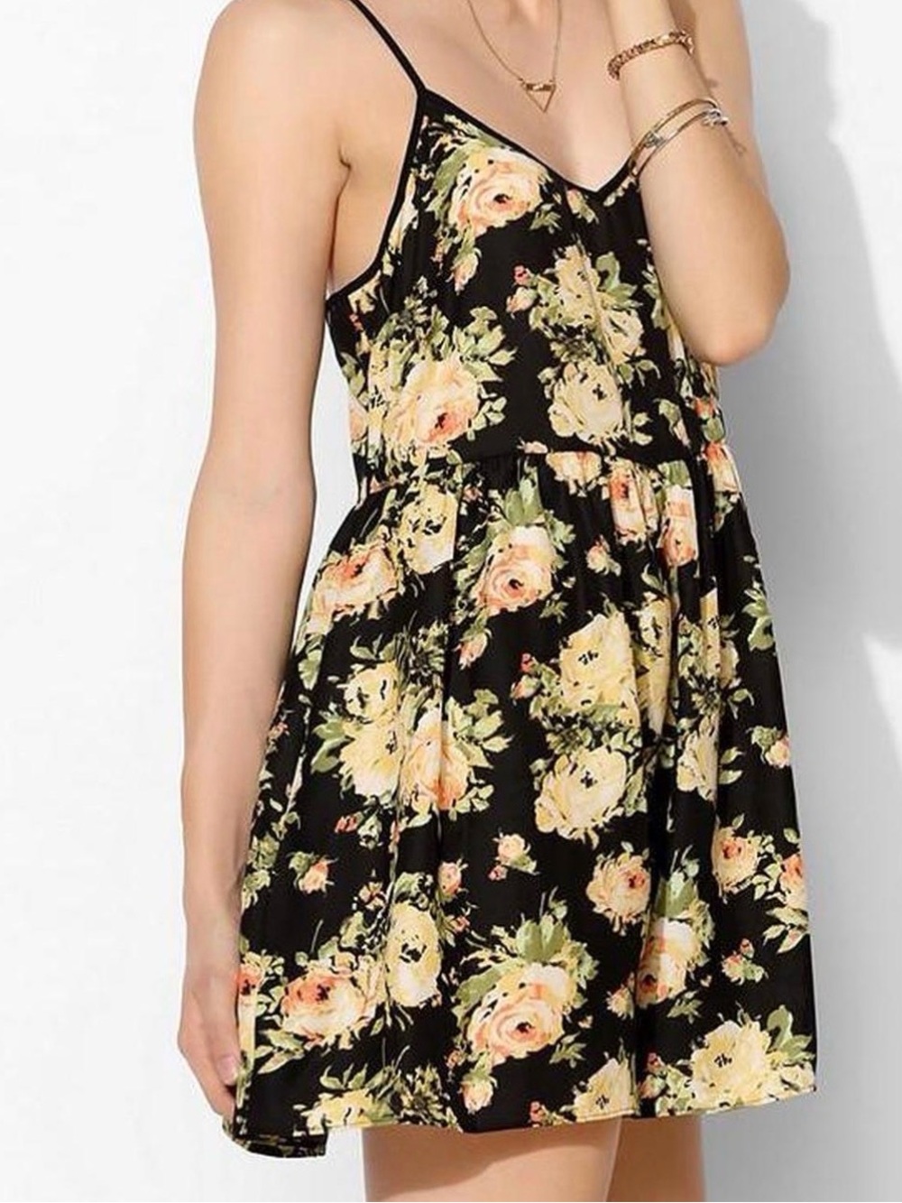 Kimchi Blur Floral Spaghetti-Strap Romper in Black Floral size XS #1132